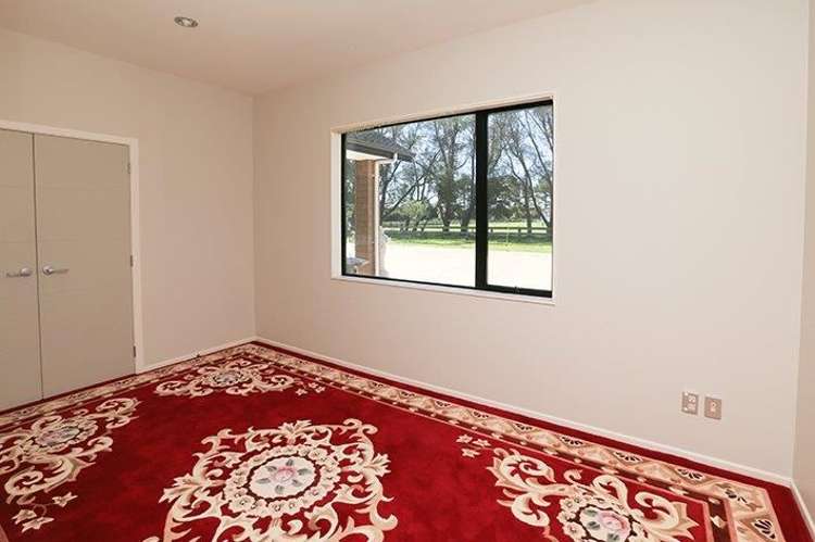 184b Holland Road Puketaha_19