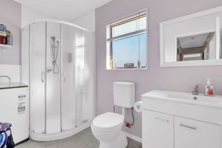 4 Goldie Street Pukehangi_10