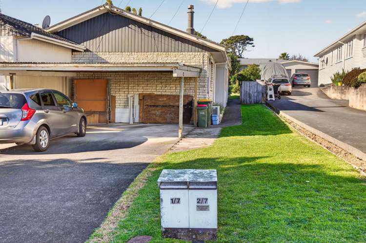 2/7 Pomelo Road Te Atatu South_16