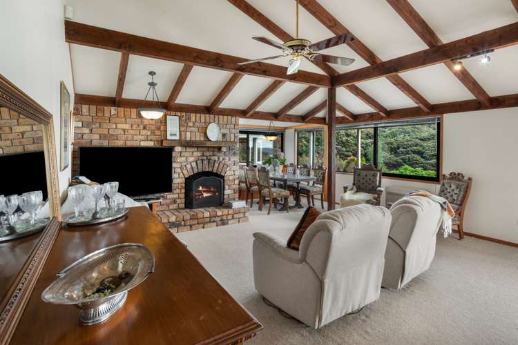 2 Queens View Road Russell_11