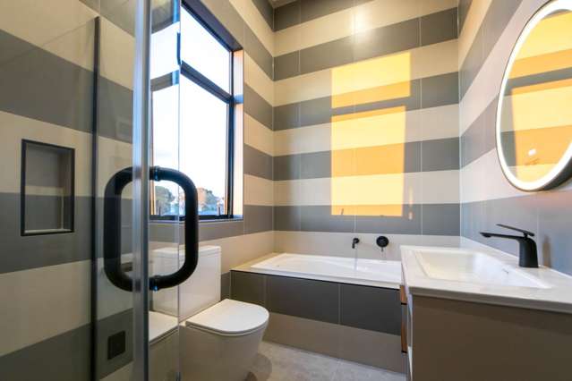 1/33 Williamson Avenue Belmont_2