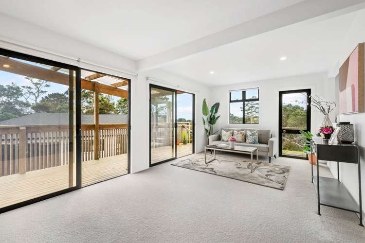 1261 East Coast Road Redvale_9