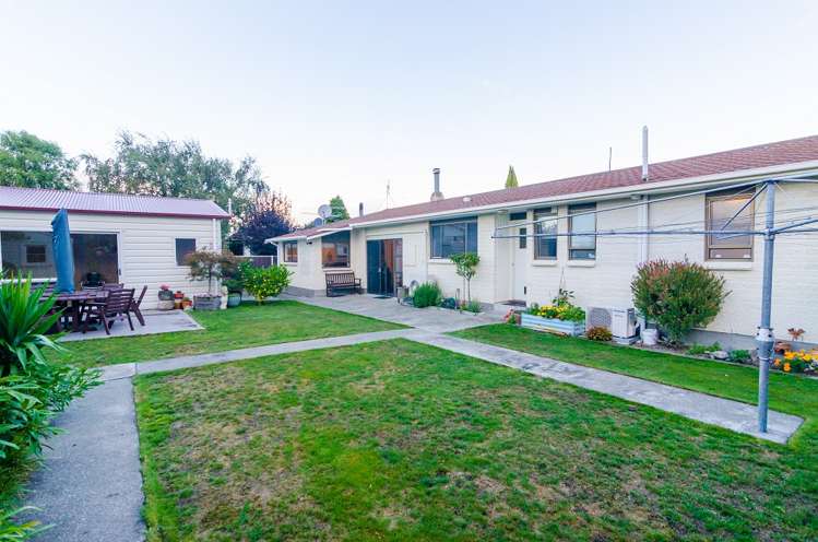 32 Victoria Street Carterton_18