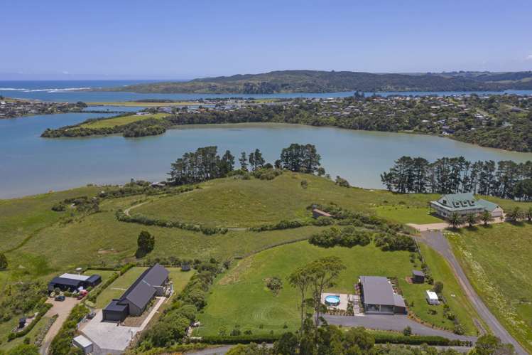 239 Hills Road Raglan_32