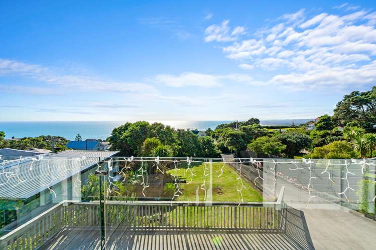 3 Edwin Mitchelson Road Muriwai Beach_30