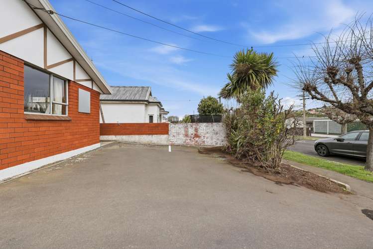 12C Baker Street Caversham_22
