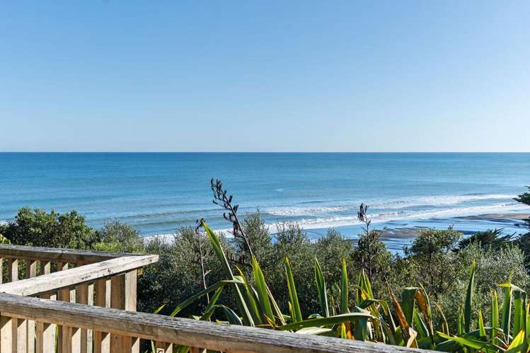 30 Beach Road Waiiti_15