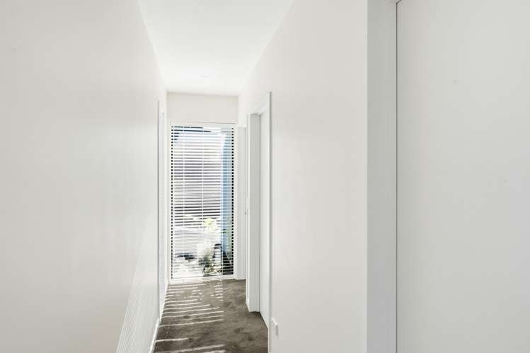 63 Chesterfield Mews Russley_17