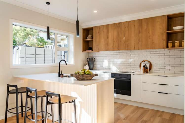 70a Heretaunga Square Silverstream_26