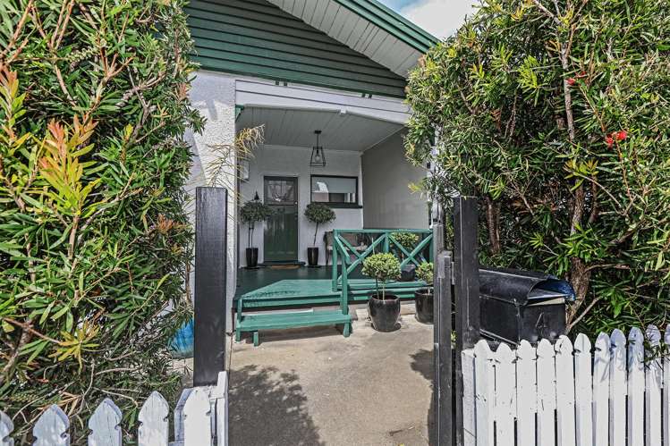 4 Latham Street Napier South_12