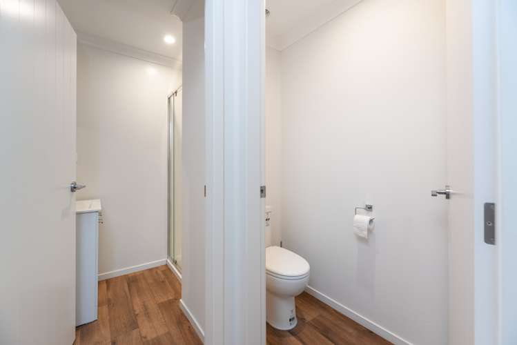 16 Antrim Glade Welcome Bay_14