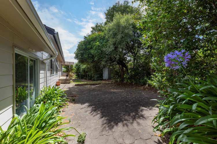 18 Parrs Cross Road Henderson_16