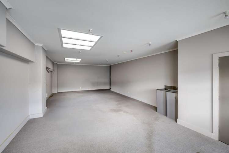 100/9 and 100/10 Emerson Street Napier South_3