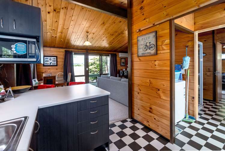 19a Brooklyn Road Carterton_8