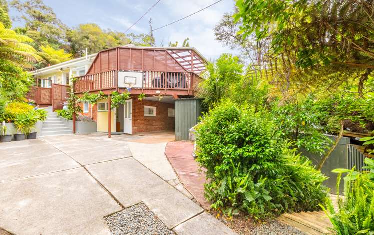 219 Woodlands Park Road Titirangi_13