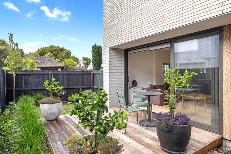 1/19 Courtenay Street St. Albans_11