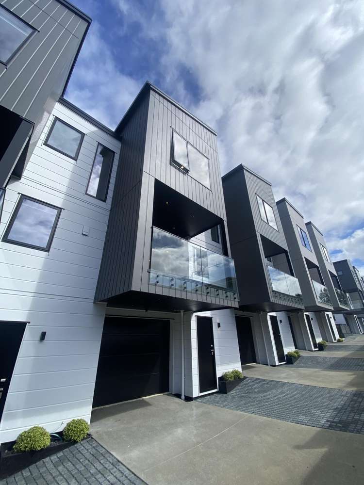 6/10 Boyd Avenue Royal Oak_18