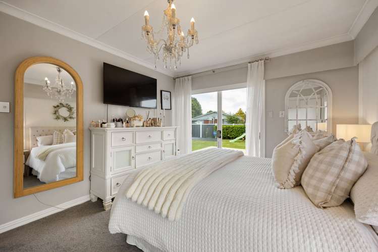 6 Erika Place Fairview Downs_11