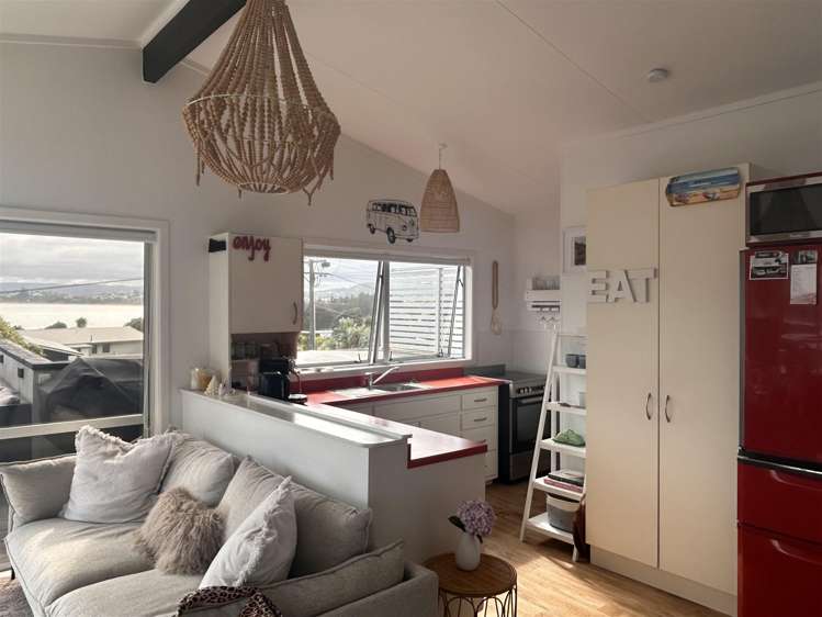 8 Wainamu Road Raglan_6