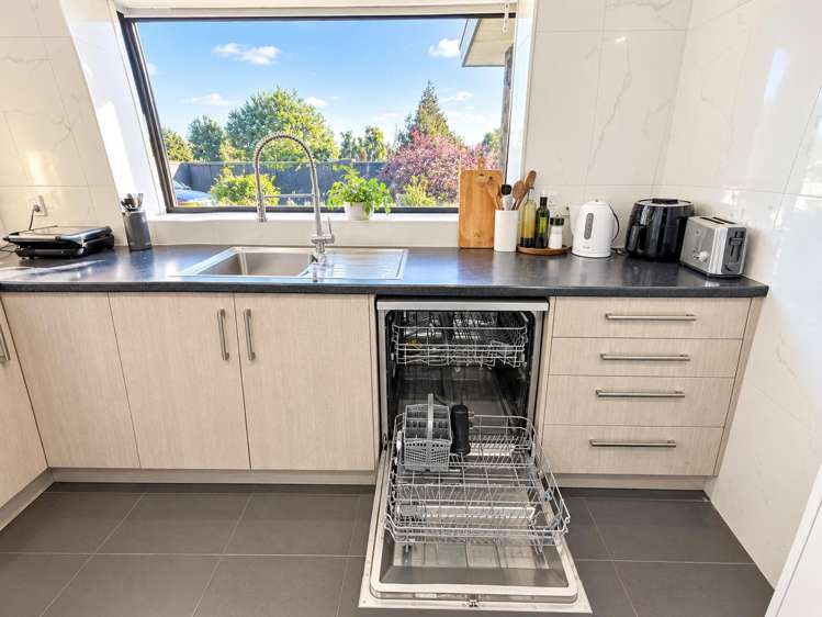 264 Yaldhurst Road_2