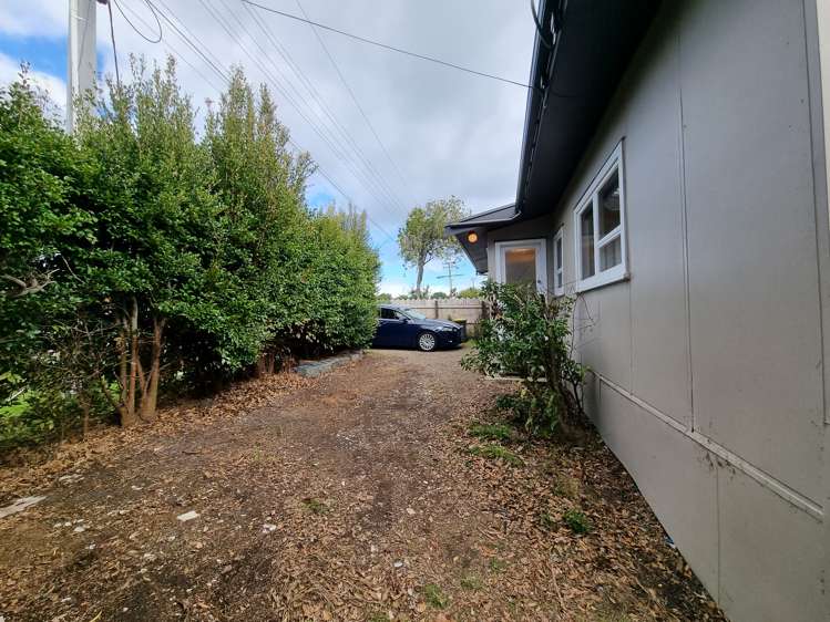 1434 Whangaparaoa Road Army Bay_9