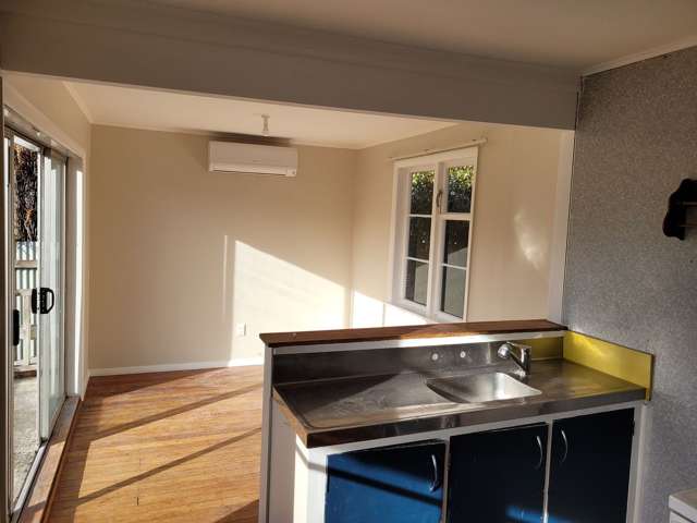 33 Naenae Road Naenae_4