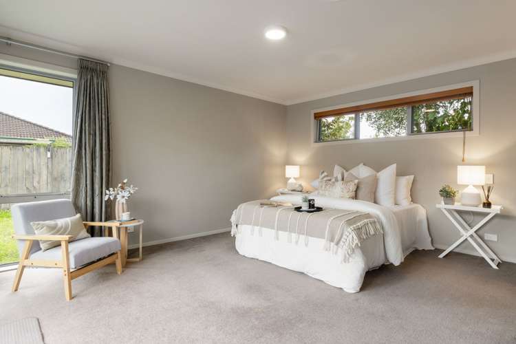 5 Camberley Way Huntington_11