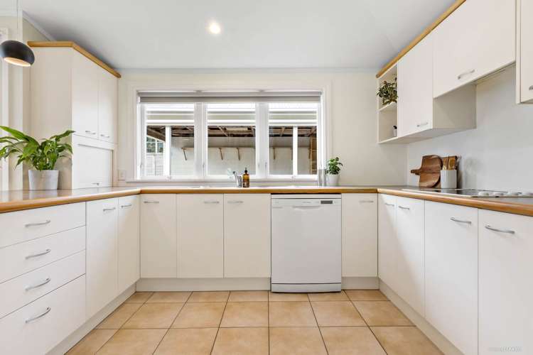 32 Woodford Road Mount Eden_9