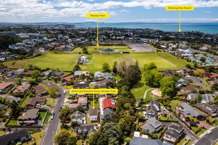 2/3 Ronald Macken Place Windsor Park_32