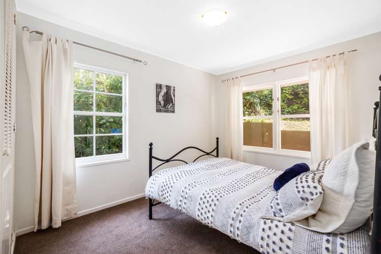 8 Chisbury Street Churton Park_14