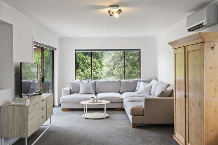 11 Lysander Crescent Beach Haven_1