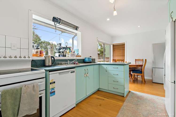 25 Kay Drive Blockhouse Bay_11