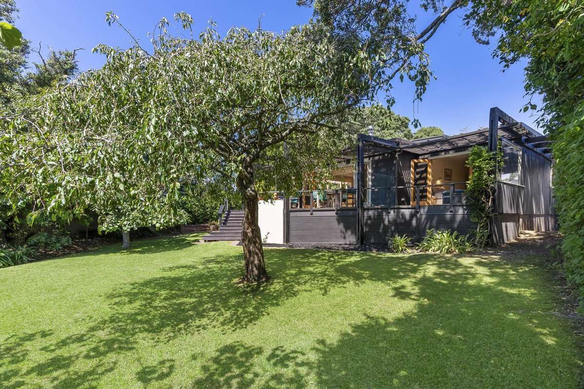 54A Stanley Point Road_1