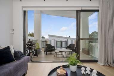 11 Memorial Way_1