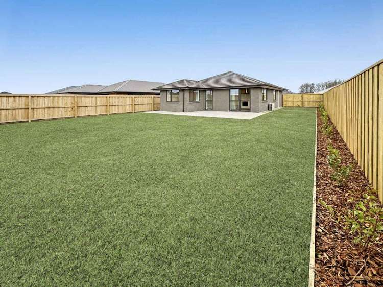 42 Stackwood Avenue Woodend_12