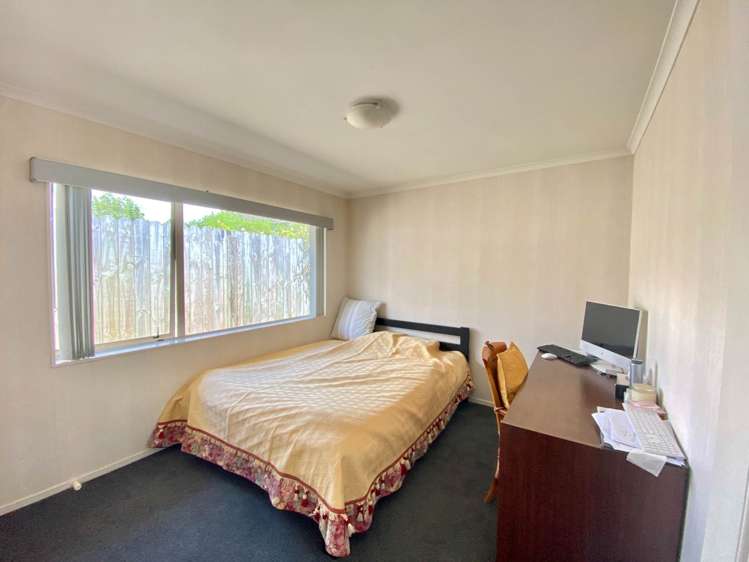 7 Newbliss Crescent East Tamaki Heights_13