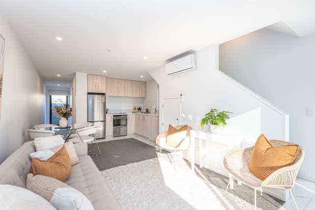 1/66 Longfellow Street Sydenham_2