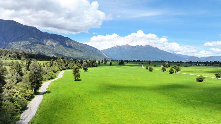 1627 Whataroa Highway Whataroa_5