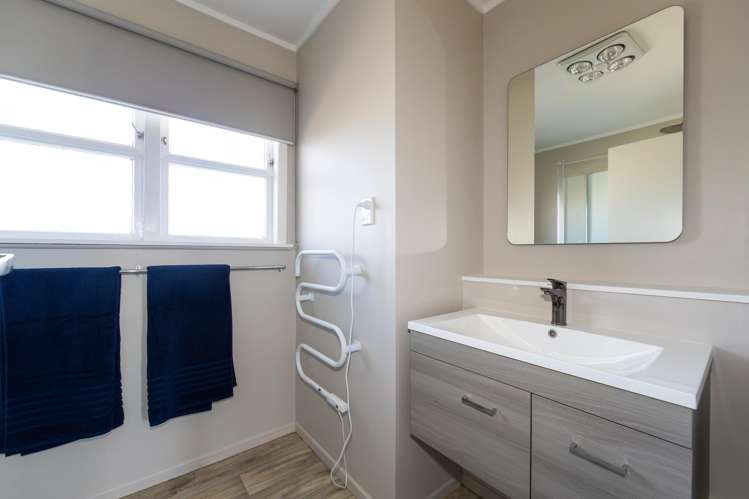 17 Folkestone Drive Flaxmere_9
