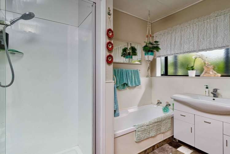 2 Fleetwood Crescent Flaxmere_9