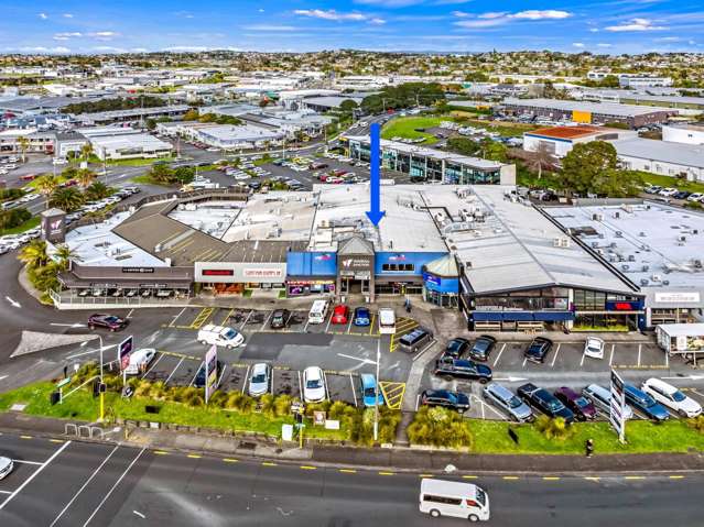 Units 12 & 16, 170 Wairau Road Wairau Valley_2