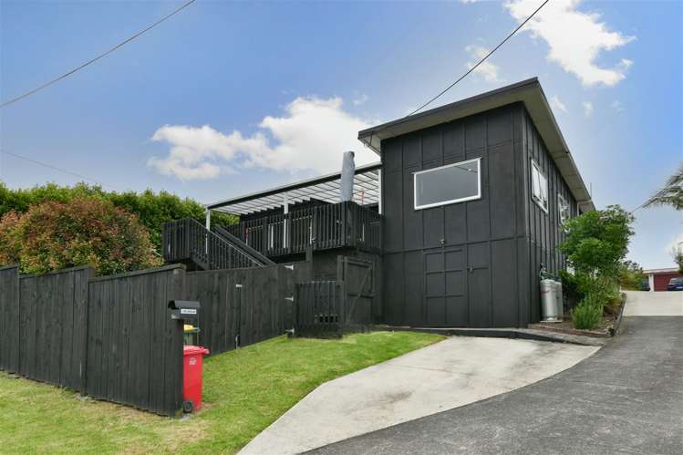 18a Hand Road Helensville_23