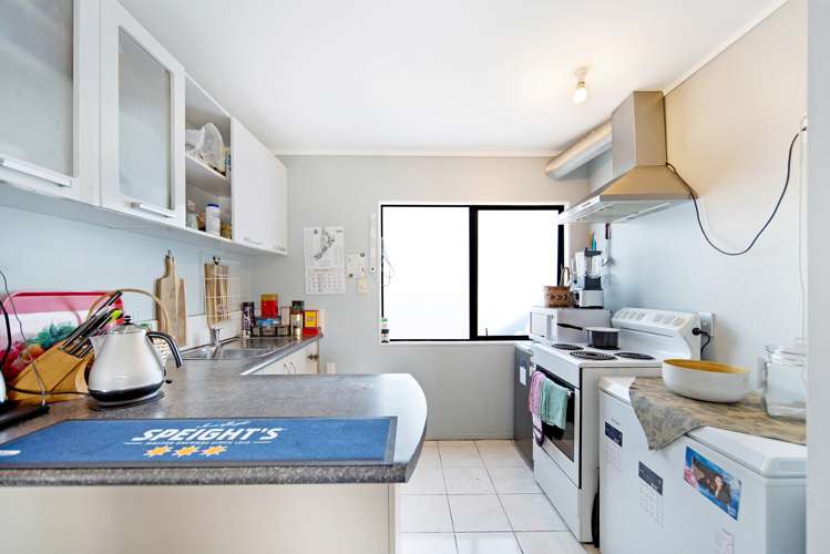 77 Maplesden Drive Clendon Park_5