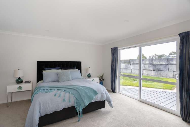 326 Homestead Road Weston_17