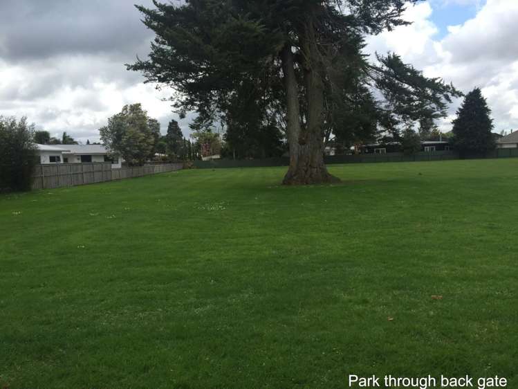 18 Clinton Avenue Te Atatu Peninsula_0