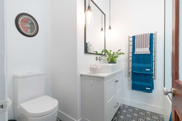 56 Derwent Street Island Bay_19