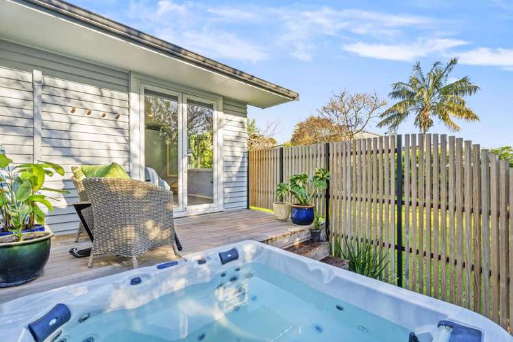 56 Taylor Road Mangere Bridge_8