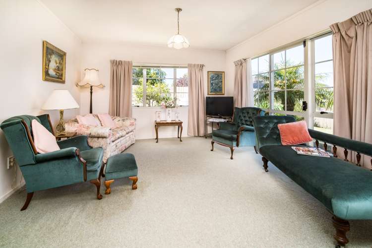 11 Evergreen Rise New Lynn_5