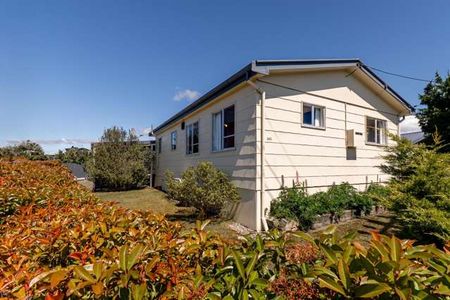 Corner Cutie with Character