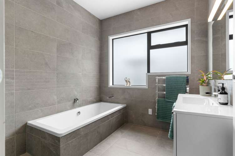 70 Baylys Coast Road Dargaville_12